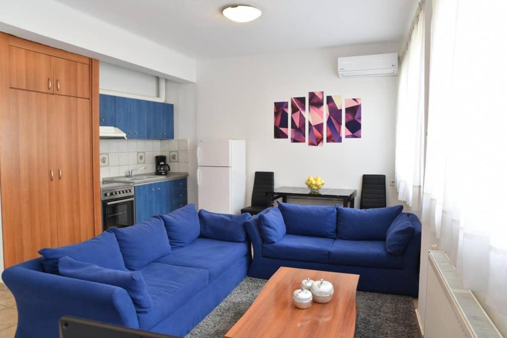 A Modern Bright Studio In The Center Of Kastoria Exterior photo